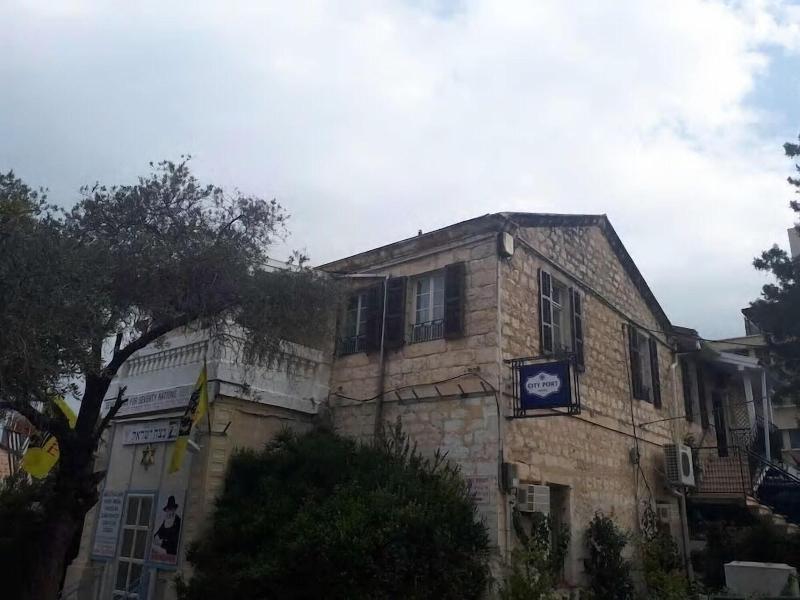 City Port Hotel image