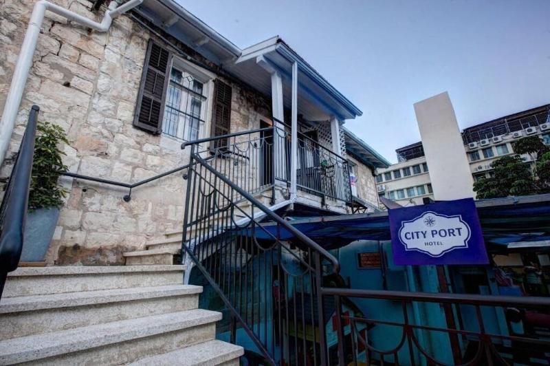 City Port Hotel image