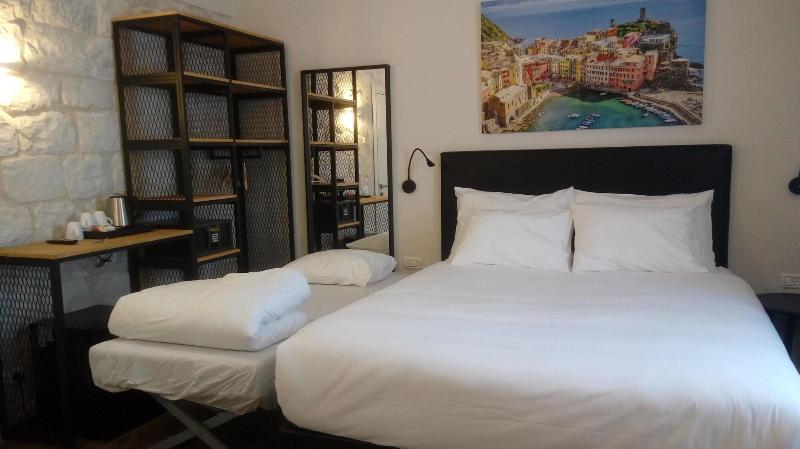 City Port Hotel image