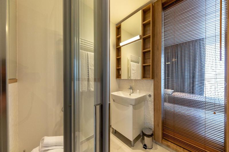 Micro Apartments Kazou Residence image