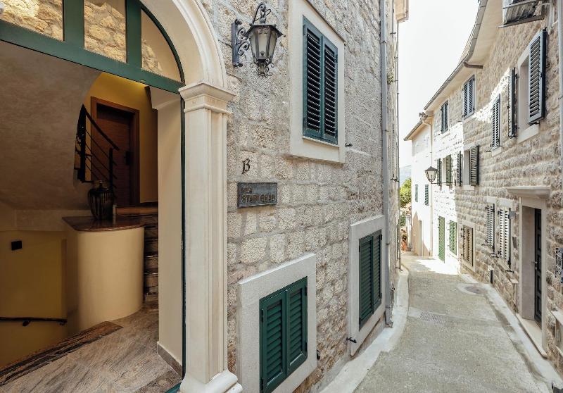 Villa Stari Grad image
