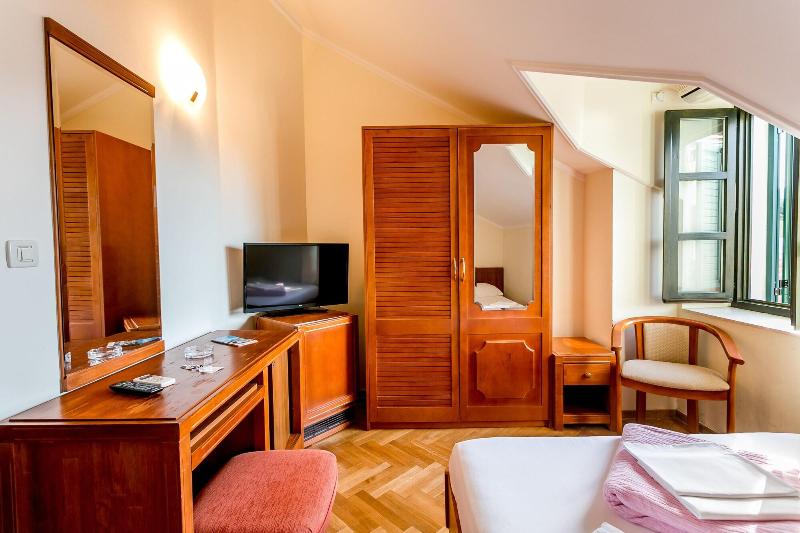 Villa Stari Grad image