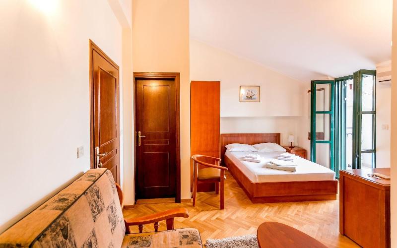 Villa Stari Grad image