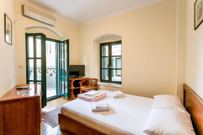 Villa Stari Grad image