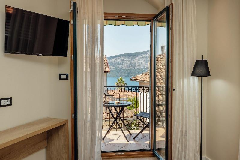 Villa Stari Grad image