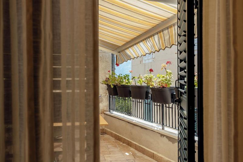 Villa Stari Grad image