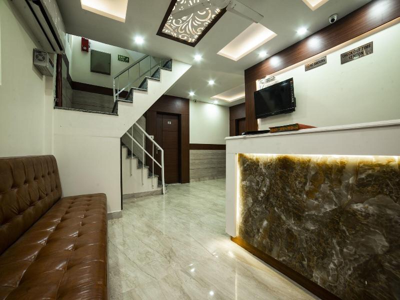 14136 Hotel Toto International image
