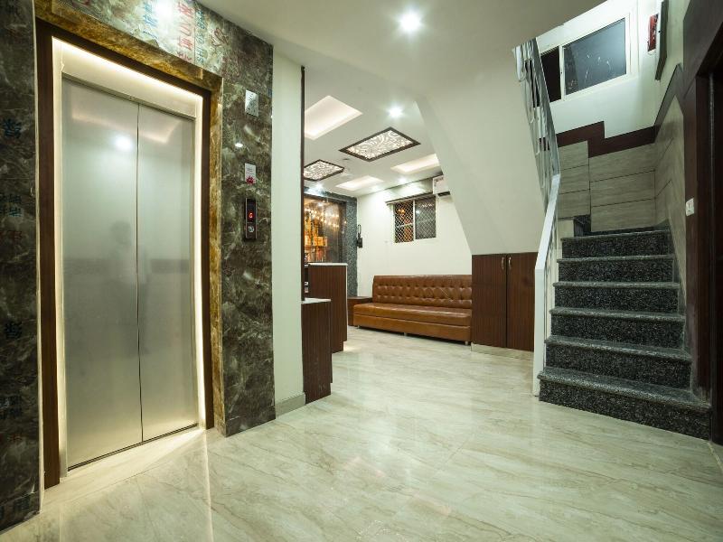 14136 Hotel Toto International image