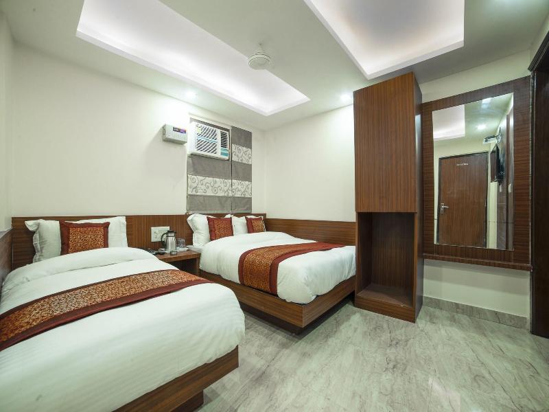 14136 Hotel Toto International image