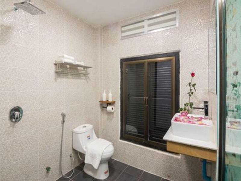 Summer Bliss Boutique Spa image