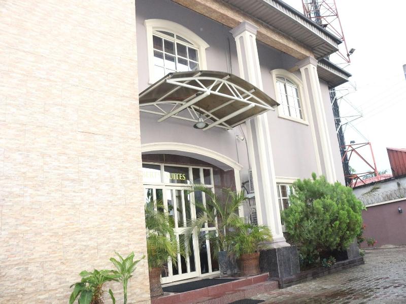 Albert Suites image