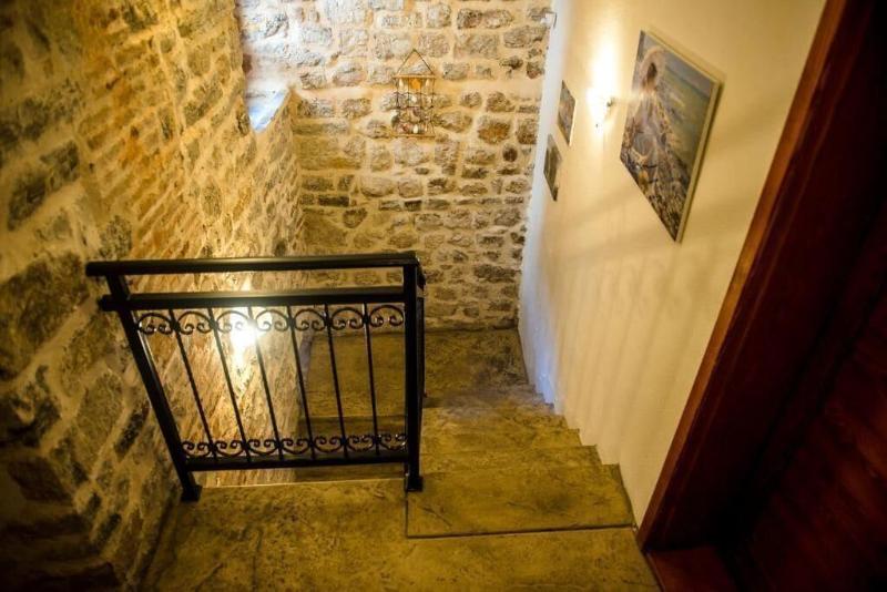 Antika Guesthouse image