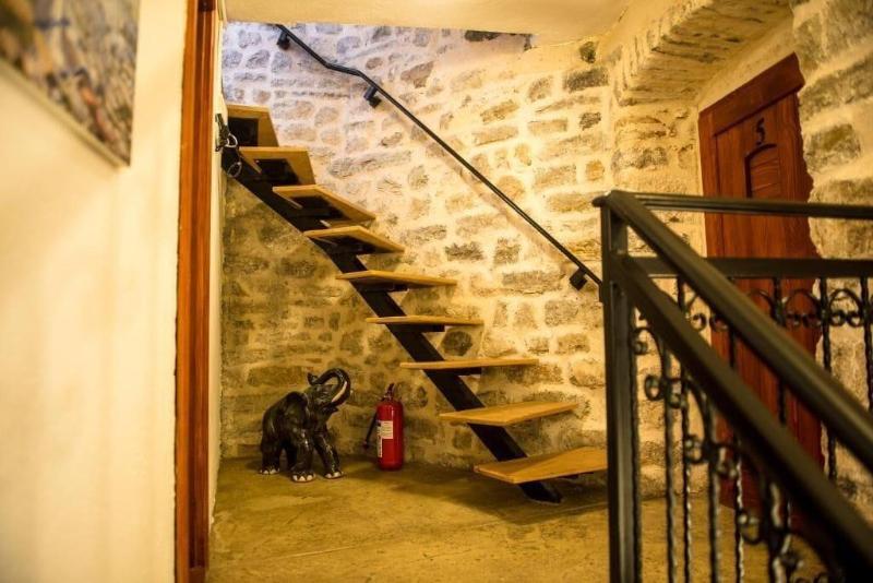 Antika Guesthouse image