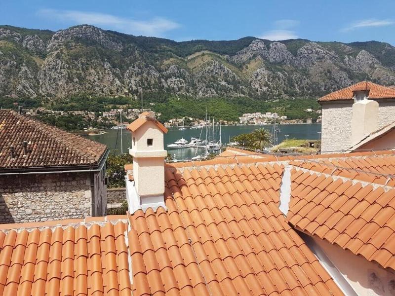 Antika Guesthouse image