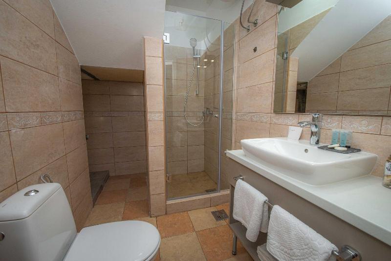 Antika Guesthouse image