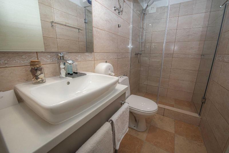 Antika Guesthouse image