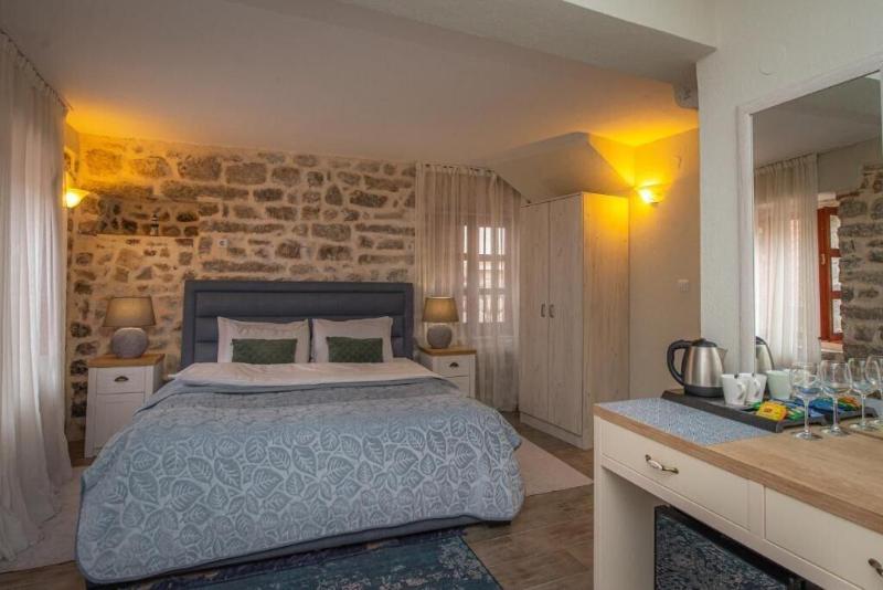 Antika Guesthouse image