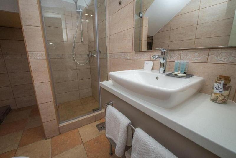 Antika Guesthouse image
