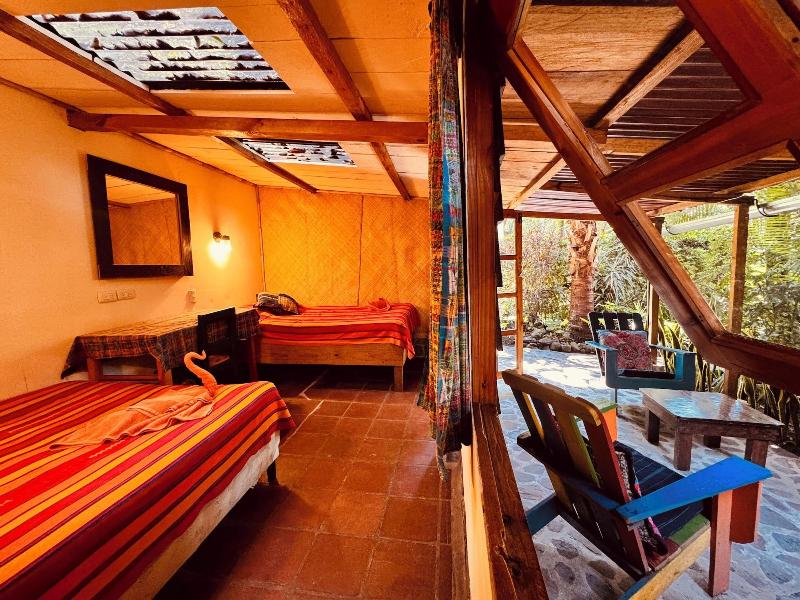 La Iguana Perdida Hostel image