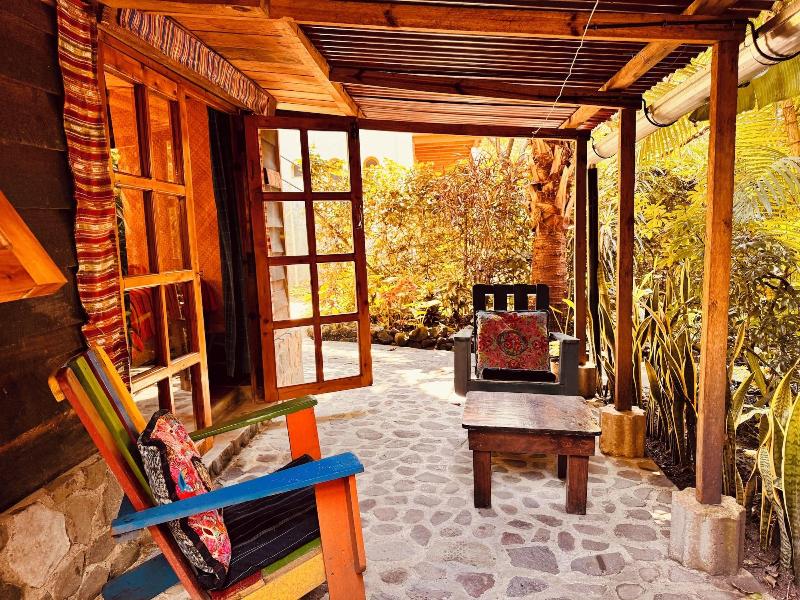 La Iguana Perdida Hostel image