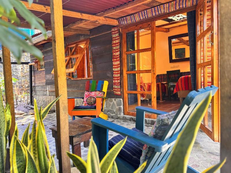 La Iguana Perdida Hostel image