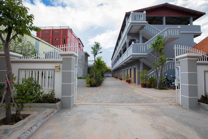 Botoum Hostel image