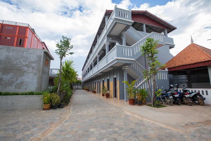 Botoum Hostel image