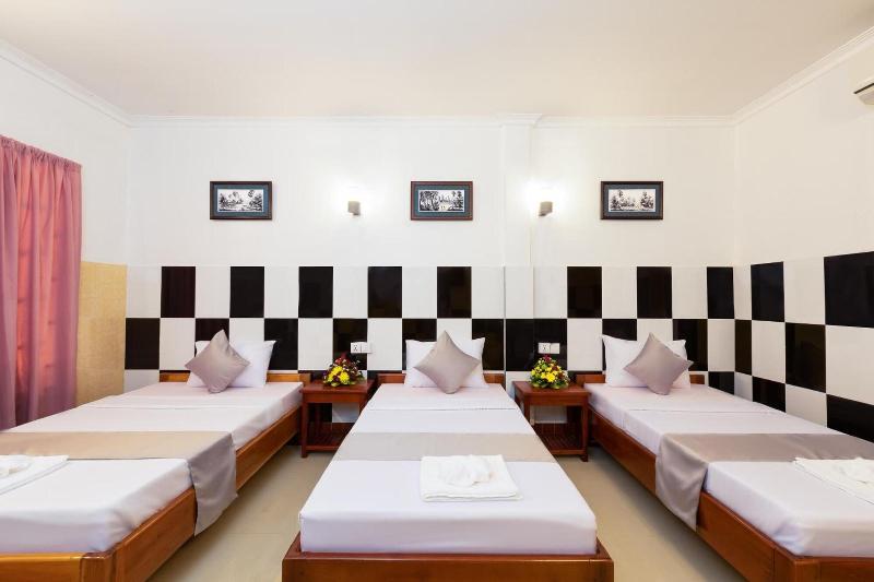Botoum Hostel image