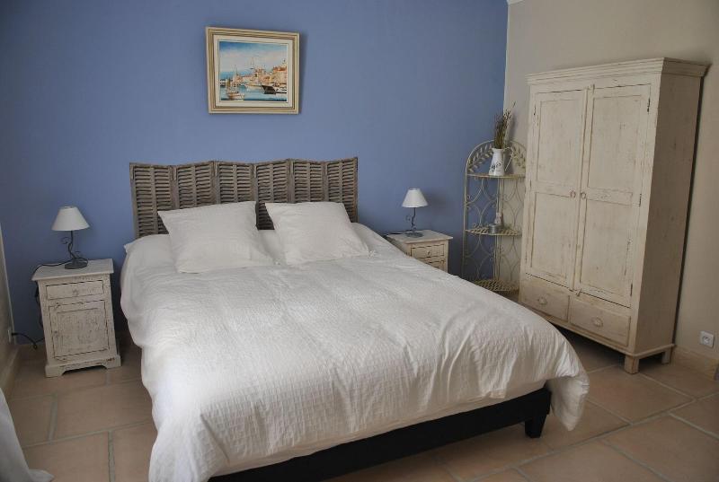 Villa Quinissole image