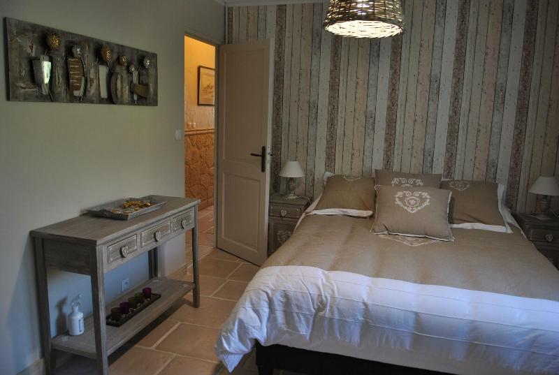 Villa Quinissole image