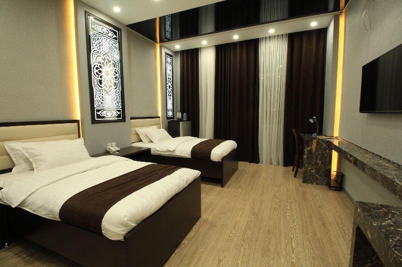 Safir Hotel image