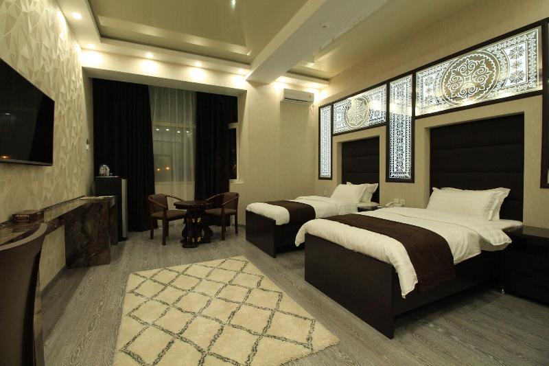 Safir Hotel image