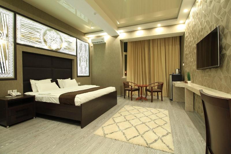 Safir Hotel image