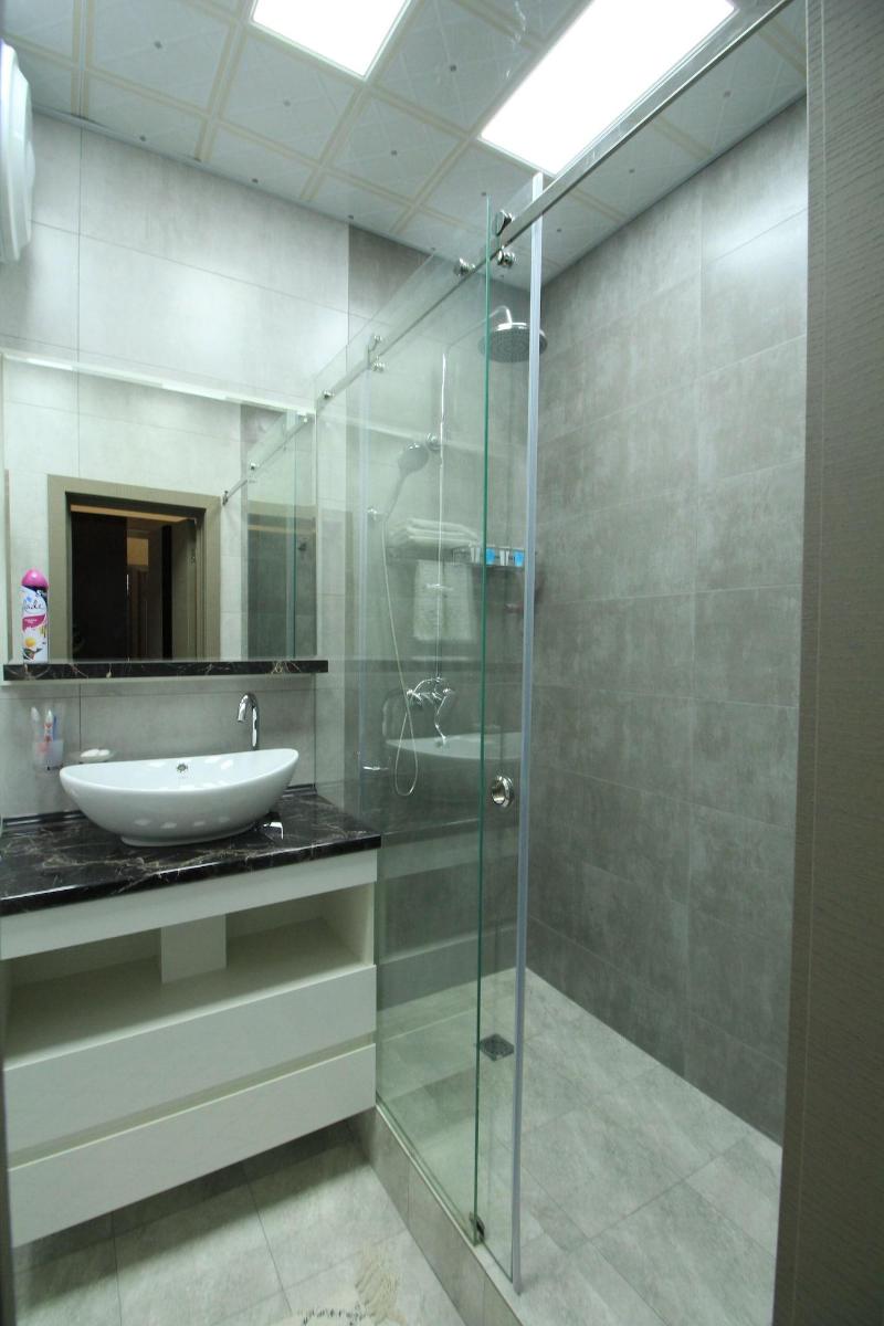 Safir Hotel image