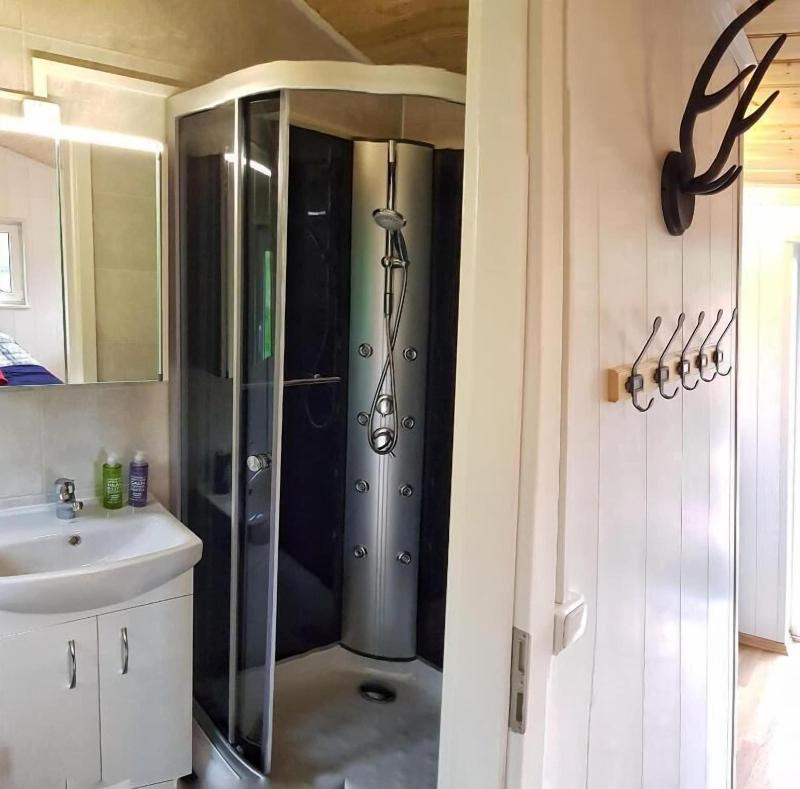 Ravencliff Lodge image