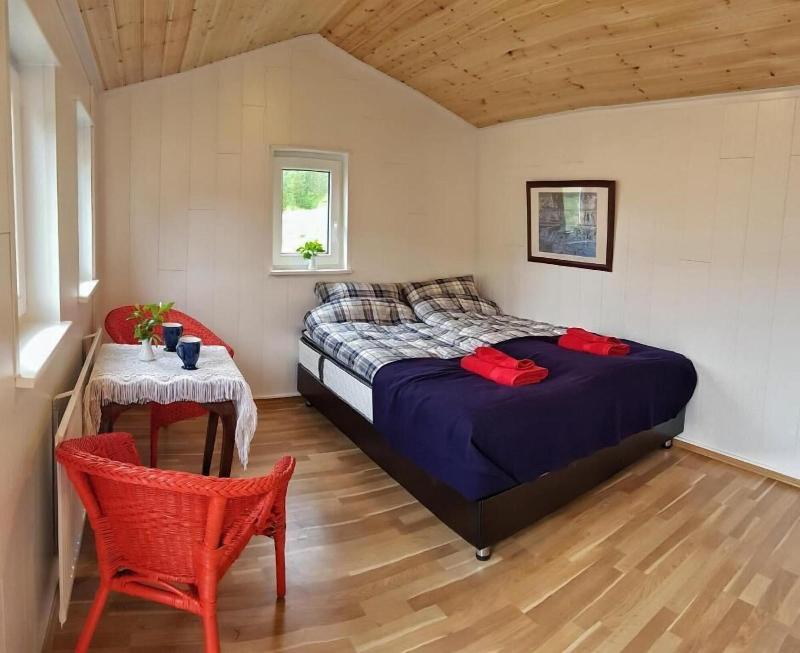 Ravencliff Lodge image