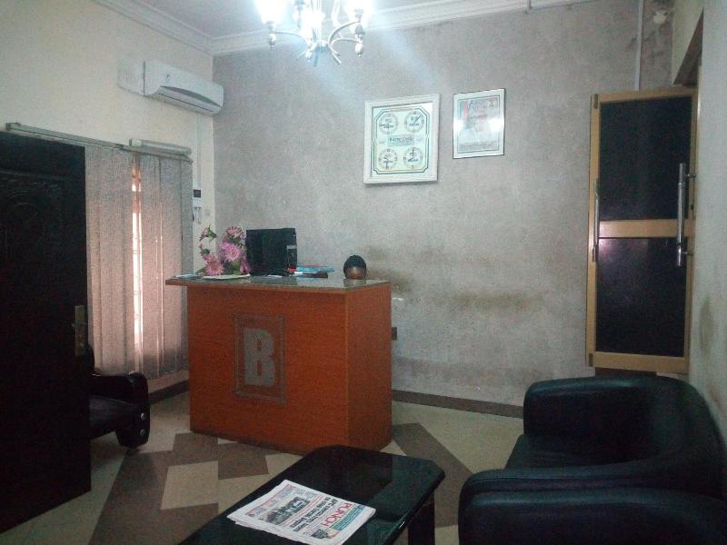 Bayse One Executive Suites And Bar
