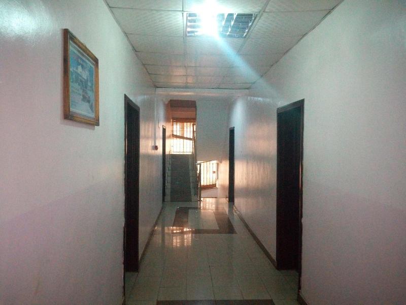 Bayse One Executive Suites And Bar