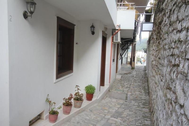 Guesthouse Altin image