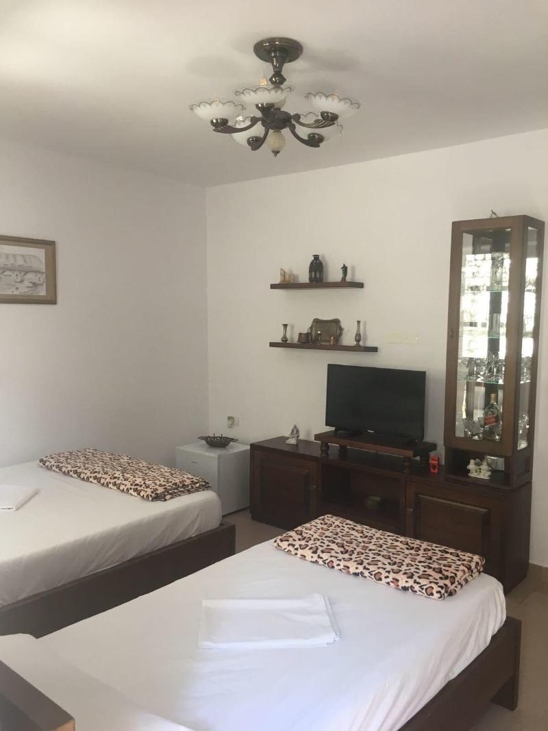 Guesthouse Altin image