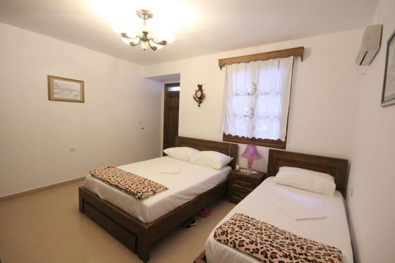 Guesthouse Altin image