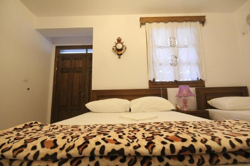 Guesthouse Altin image