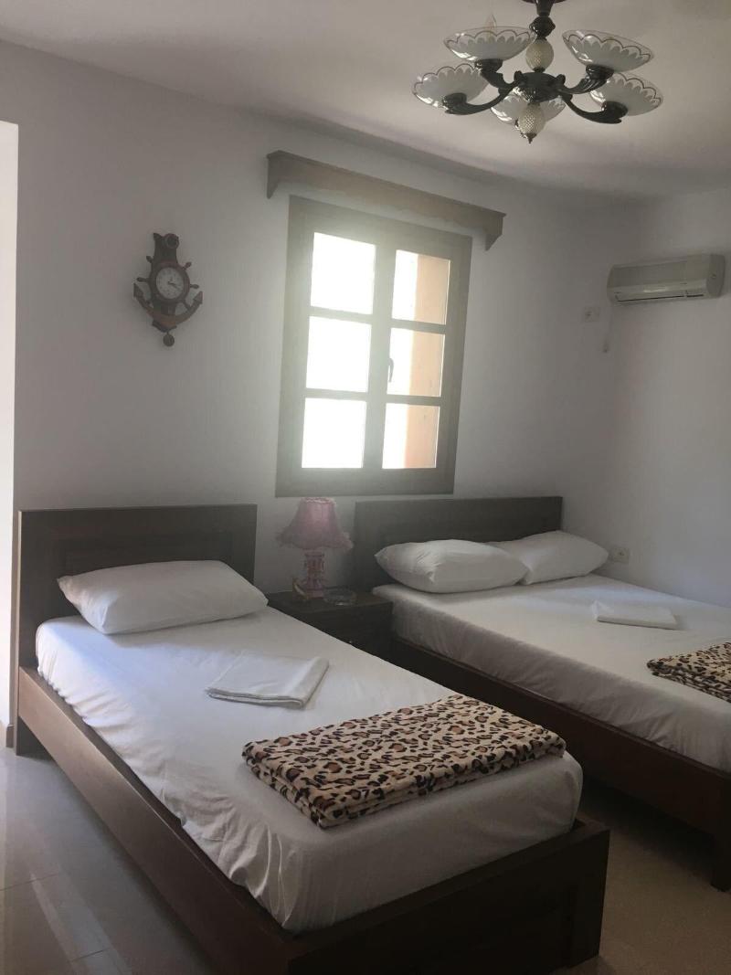 Guesthouse Altin image