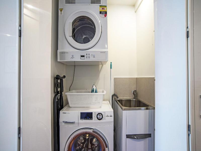 Atlas Apartments image