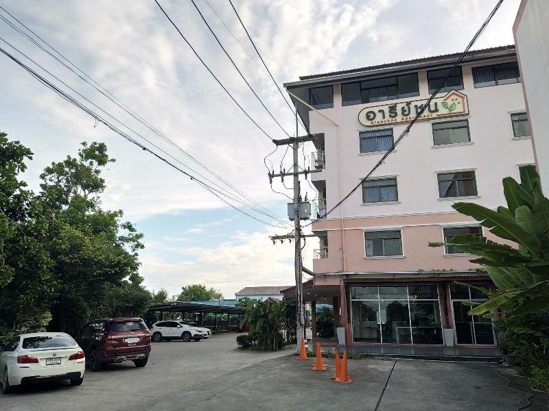 Areechon Apartment image