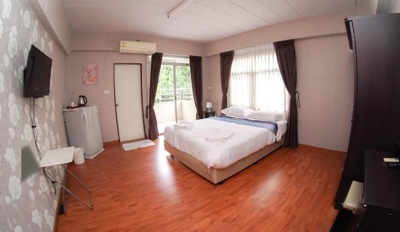 Areechon Apartment image