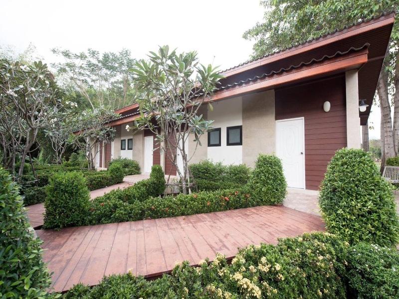 Wangyao Riverside Resort image