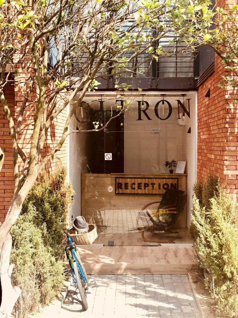 Citron Cottages image