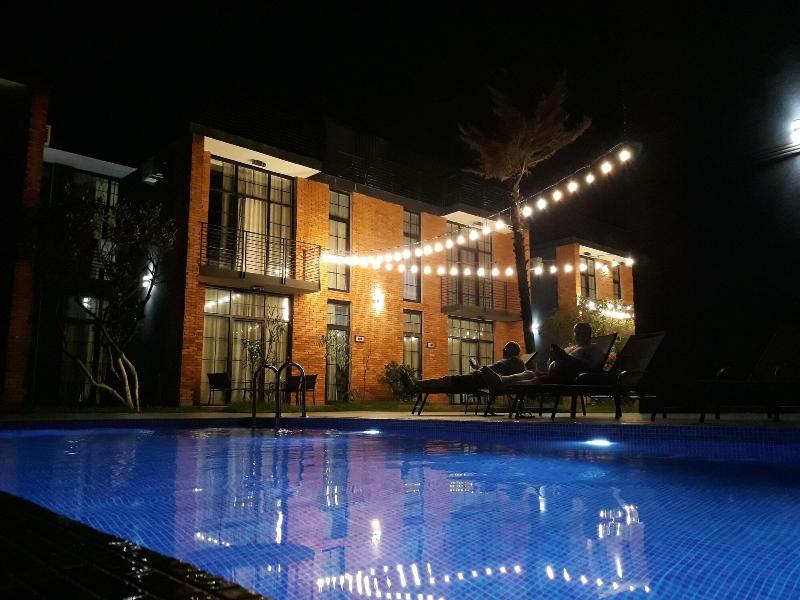 Citron Cottages image
