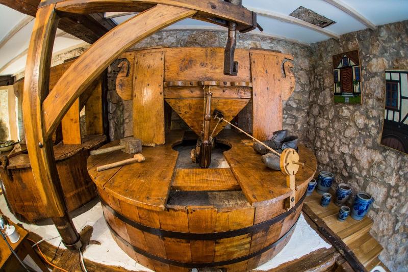 Moulin D Entre Les Roches image